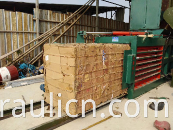 Epm80 PLC Control Manual Belting Horizontal Plastic and Straw Baler